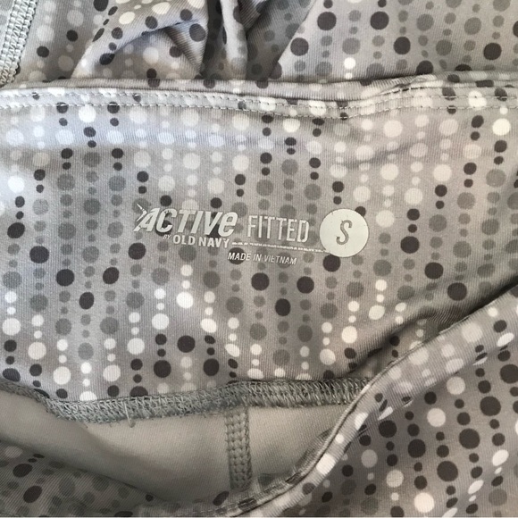 🔴 4/$15 Old Navy gray black white chevron dot print capri leggings size S EUC - Picture 7 of 8